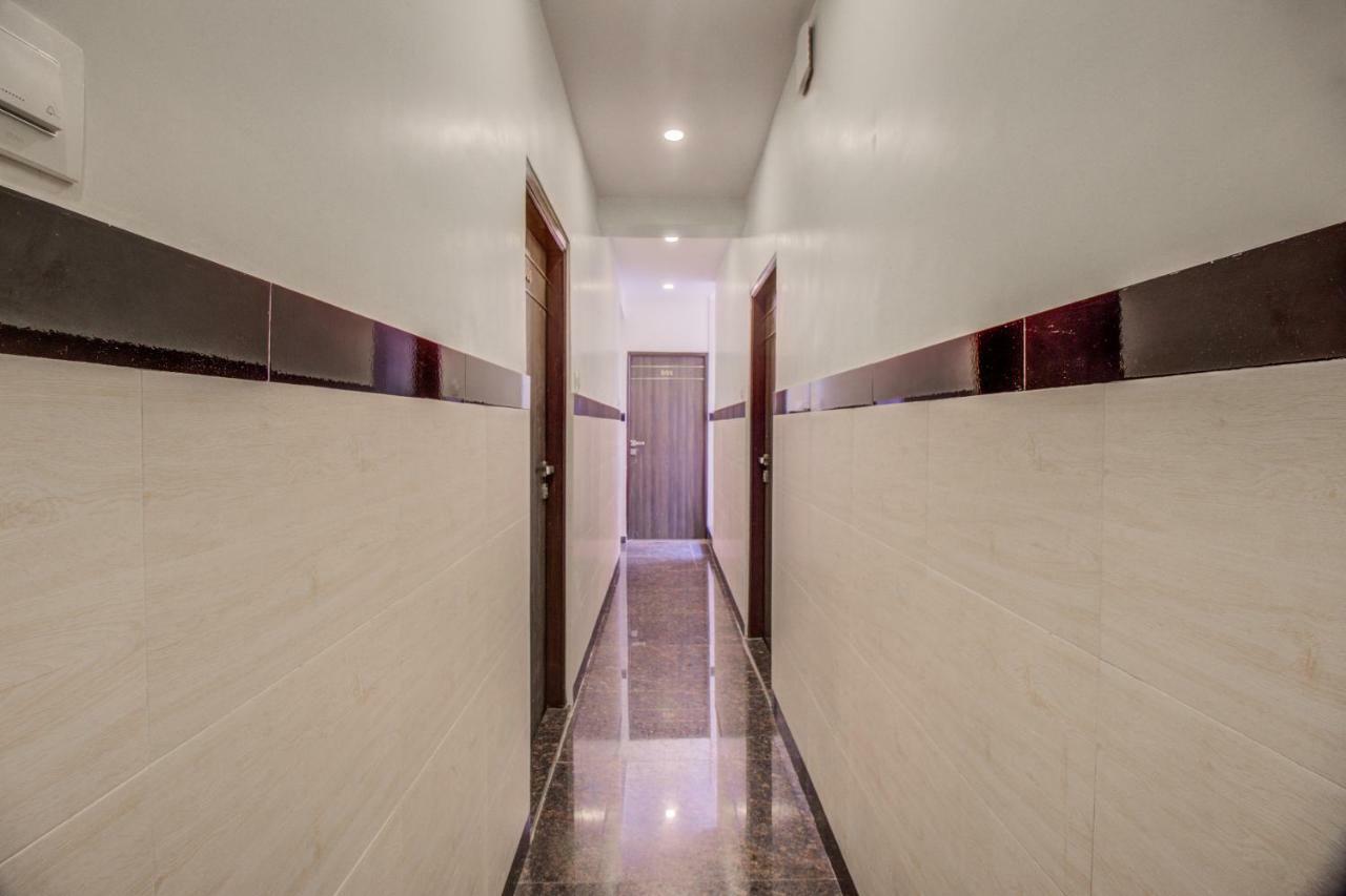 Oyo 42009 Hotel A One Suite Mumbai Exterior photo
